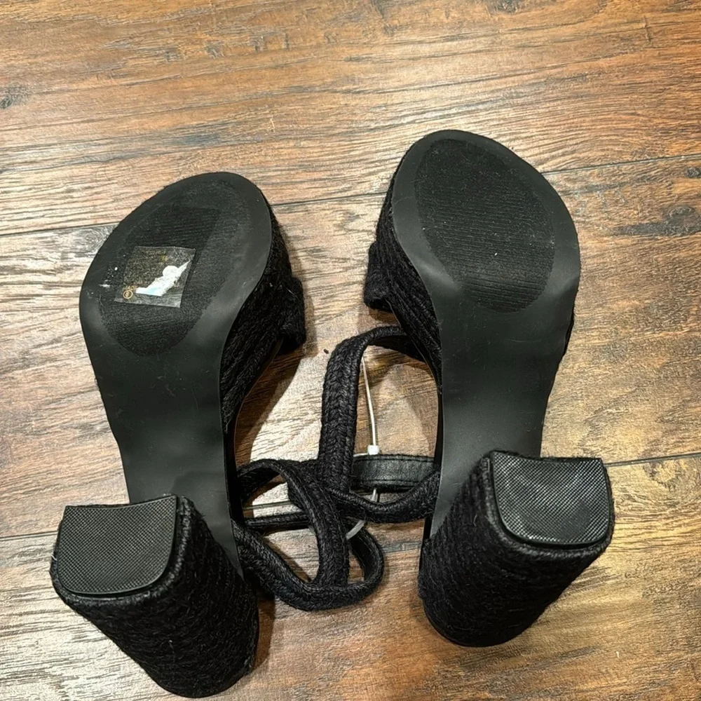 NEW! Chase & Chloe Black Lorelie Platform Heeled Sandal - Size 8 🚜